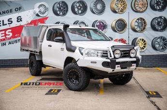 TOYOTA HILUX N80 4WD D LOCKER BLACK